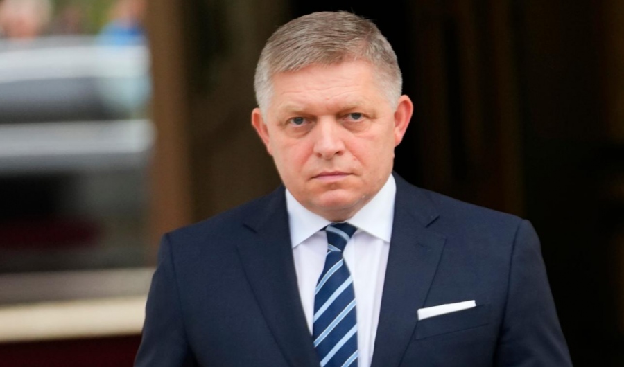 Fico: Η Σλοβακία αρνείται να συμμετάσχει σε νέα δάνεια της Ευρώπης στην Ουκρανία