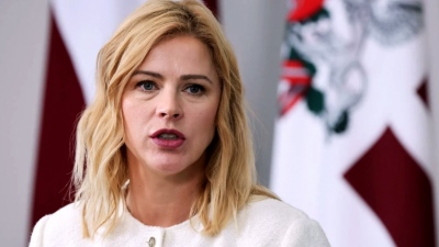 Πρωτοφανές πογκρόμ στη Λετονία - Απελαύνουν 841 Ρώσους πολίτες οι αρχές
