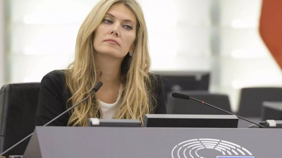 Ολοκληρώθηκε η ακροαματική διαδικασία της Καϊλή – «Είναι μητέρα βρέφους δεν μπορεί να παραμένει υπό κράτηση» λένε οι δικηγόροι
