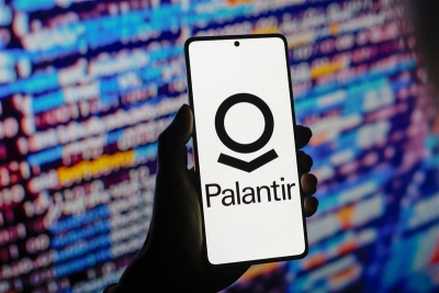 Ασύλληπτο - Η Palantir παρακολουθούσε Trump, Vance και Musk – Kαταγγελίες σοκ για βιολογικά όπλα σε Ουκρανία και τη CIA