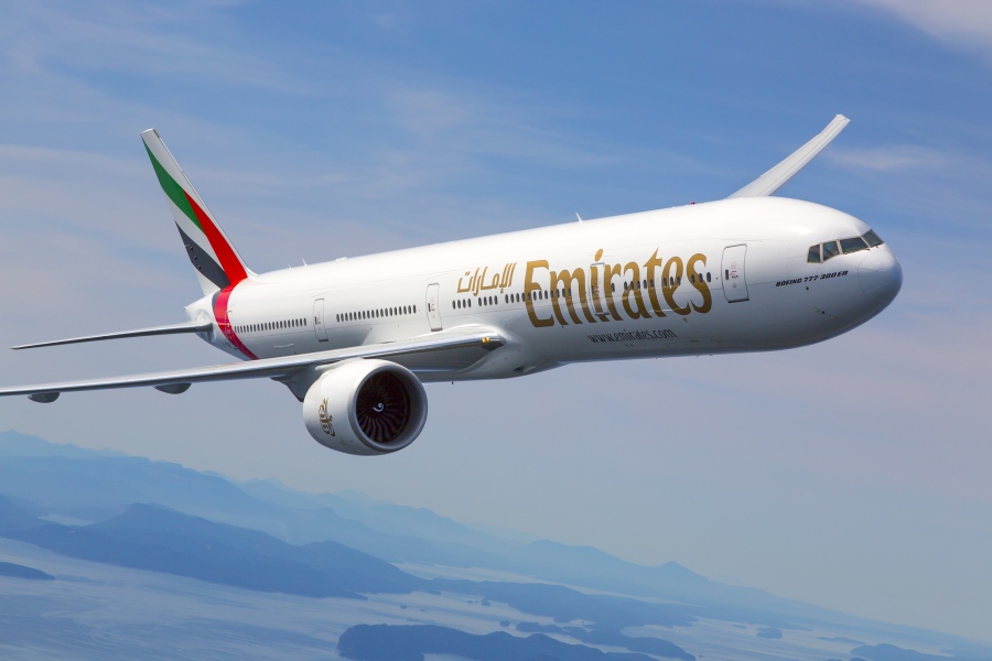 Emirates: «Πετά» ξανά μετά την ανάφλεξη στη Μέση Ανατολή