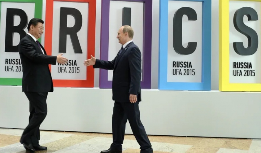 BRICS: H Δύση ελπίζει σε ρήγμα μεταξύ Κίνας και Ινδίας ενώ ο Παγκόσμιος Νότος διαμορφώνει το αντίπαλο δέος της Δύσης
