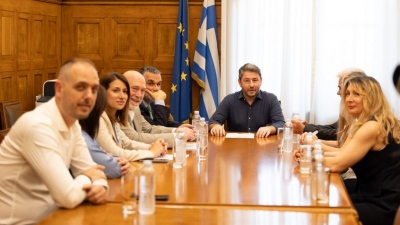 Ανδρουλάκης: Προτεραιότητα η αναγέννηση του Εθνικού Συστήματος Υγείας - Η Νέα Δημοκρατία δεν τα κατάφερε