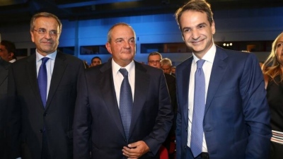 Κωλοτούμπα - Το Μαξίμου τρέμει τη συμμαχία των... πρώην - Tι λένε τώρα για Καραμανλή, Σαμαρά και Βενιζέλο