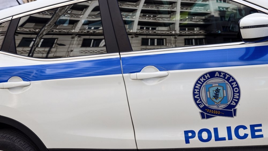 ΕΛ.ΑΣ.: Ταυτοποιήθηκε 30χρονος που καλούσε διαδικτυακά σε επιθέσεις σε πολιτικούς και σε σχολικές μονάδες