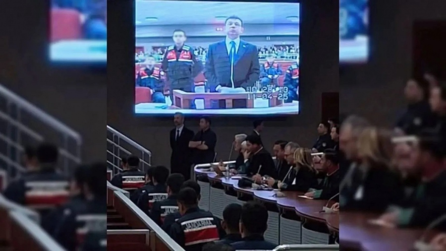 Σε ρινγκ μετατράπηκε η δίκη Imamoglu - Σάλος στην Τουρκία, νέα αναβολή μετά από εκδίκαση… 8 λεπτών