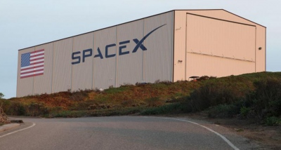 Newsweek  - H ακύρωση των συμβάσεων με την SpaceX θα οδηγήσει τις ΗΠΑ στην αγκαλιά της Ρωσίας
