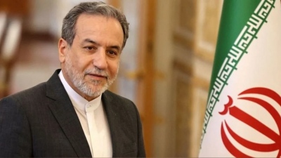 Μήνυμα Araghchi (ΥΠΕΞ Ιράν): Θα αντιδράσουμε αποφασιστικά εάν οι ΗΠΑ πλήξουν τις ενεργειακές υποδομές