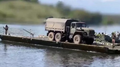 Καταρρέουν παντού τα logistics των Ουκρανών - Ο ρωσικός στρατός βούλιαξε πλοία ανεφοδιασμού στον ποταμό Oskol (photos)