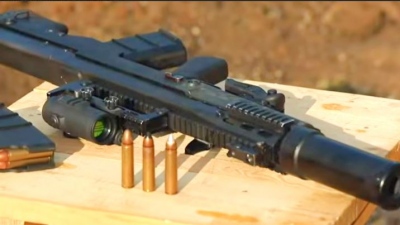 Το σιγασμένο ShAK-12 της FSB φτιάχτηκε για να διαπερνά τοίχους