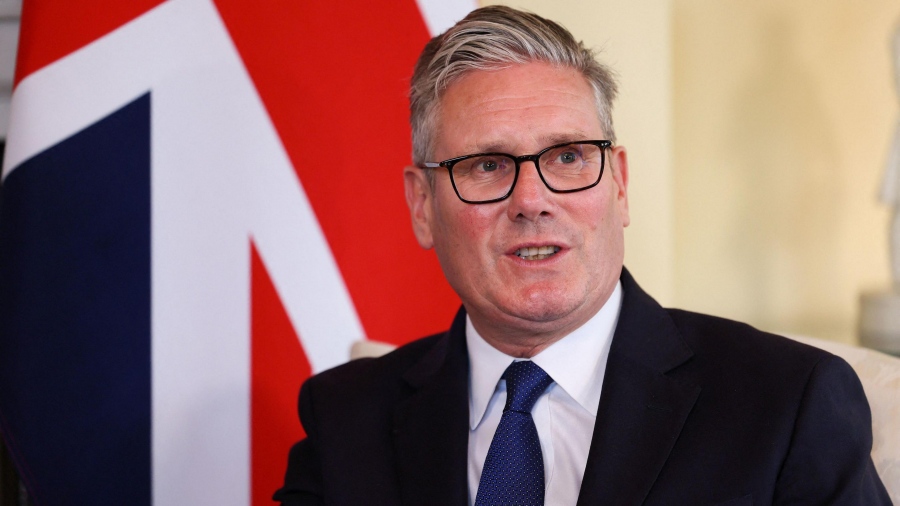 Καταρρέει ο Starmer... τρεμάμενος εμφανίστηκε στο Κοινοβούλιο, τον «έκαψαν» τα αρχεία Epstein