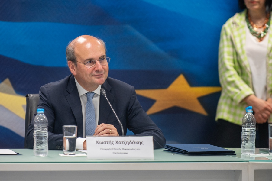 Χατζηδάκης (ΥΠΟΙΚ): Αυτοί είναι οι έξι στόχοι του οικονομικού επιτελείου - Οι πολιτικές ισορροπίες ανοίγουν νέο κεφάλαιο