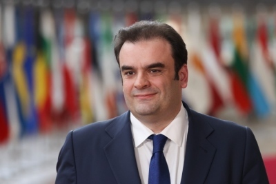 Τα 6 μέτρα για αυξήσεις, επιδόματα, 72 δόσεις, στέγαση για εργαζόμενους και συνταξιούχους του πολυνομοσχεδίου του ΥΠΟΙΚ