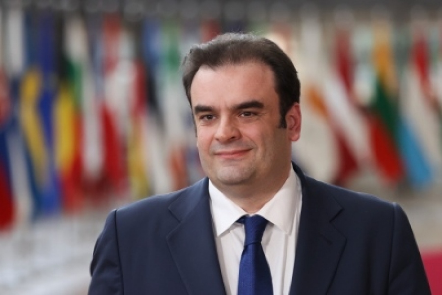 Τα 6 μέτρα για αυξήσεις, επιδόματα, 72 δόσεις, στέγαση για εργαζόμενους και συνταξιούχους του πολυνομοσχεδίου του ΥΠΟΙΚ