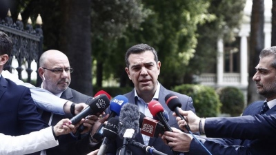 Τσίπρας: Αναλαμβάνω την ευθύνη σημαίνει στέκομαι και δίνω τη μάχη