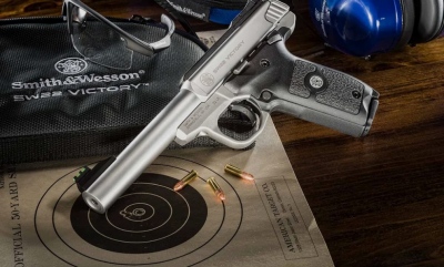 Μια “φρέσκια” ιδέα: πιστόλι Smith & Wesson SW22