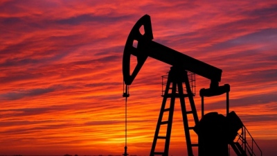 Ράλι στο πετρέλαιο με φόντο το Hormuz - Brent στα 93 δολ. ή +2,3%