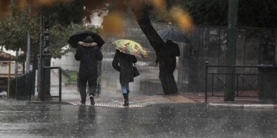 ΕΜΥ - Έκτακτο δελτίο επιδείνωσης καιρού: Επιμένουν οι βροχές και οι καταιγίδες στη δυτική Ελλάδα