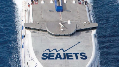 Με ταχύπλοο της SEAJETS μετέβησαν στη Χίο, ισχυρές πυροσβεστικές δυνάμεις