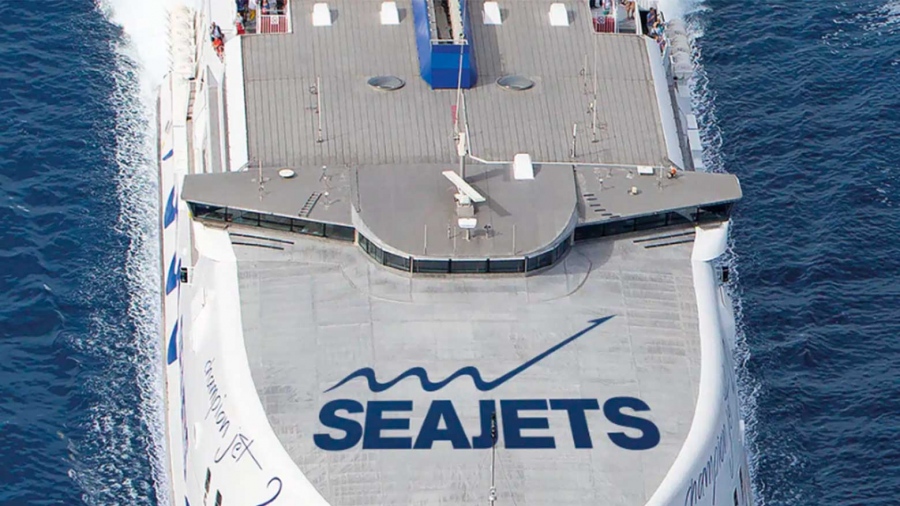 Με ταχύπλοο της SEAJETS μετέβησαν στη Χίο, ισχυρές πυροσβεστικές δυνάμεις