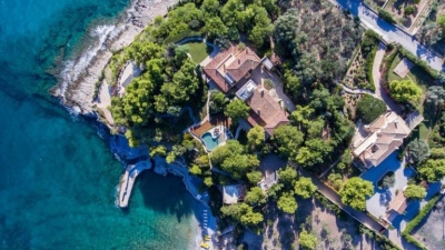 Πώς κλείνουν luxury ταξίδια οι Βρετανοί