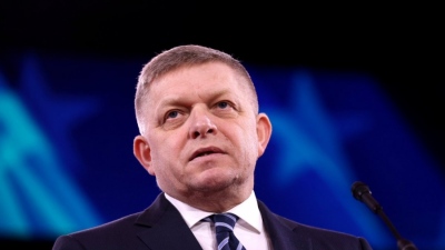 Fico: Η Σλοβακία δεν θα δώσει ούτε ευρώ για όπλα στην Ουκρανία – Όχι και στο νέο πακέτο των 70 δισ. του NATO