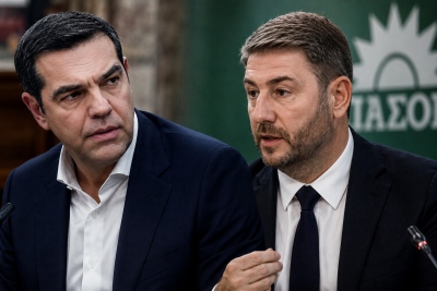 Άγριο παρασκήνιο στην Κεντροαριστερά - Ψάχνουν τον «πράσινο» κοριό στο επιτελείο Τσίπρα, σφαγή με Ανδρουλάκη