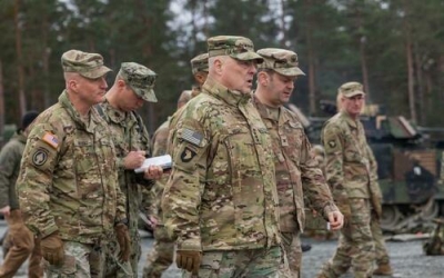 Αποκαλύφθηκε το μυστικό πρόγραμμα της CIA για την Ουκρανία –  Γιατί μετέβη εκτάκτως στη Γερμανία ο αρχιστράτηγος των ΗΠΑ
