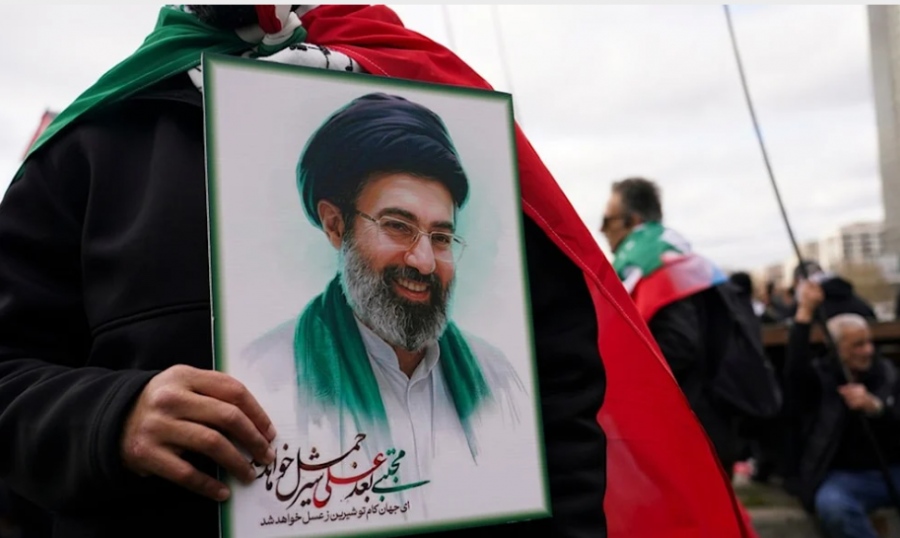Ιράν - Εντολή Khamenei για την άσκηση ποινικών διώξεων σε ΗΠΑ και Ισραήλ για εγκλήματα πολέμου και αποζημιώσεις