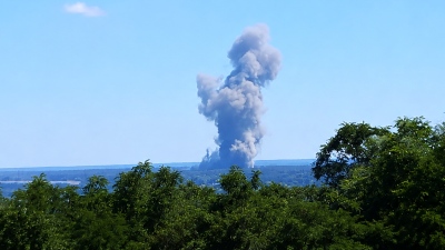Πυρ και δέος στo Slovyansk: Οι Ρώσοι έπληξαν στρατηγικό στόχο με FAB 3 τόνων - Βροχή Iskander «σκέπασε» την Poltava