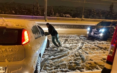 Κακοκαιρία «Ελπίς» - Στο κρύο, χωρίς ρεύμα πολλές οικογένειες - Παραιτήθηκε μετά το φιάσκο ο CEO της Αττικής Οδού