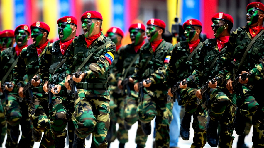 Ξαφνικά ανάφλεξη - Maduro: «Με 5 εκ. στρατιώτες θα τσακίσουμε τους πεζοναύτες του Trump» - H Βενεζουέλα επιστρέφει το τελεσίγραφο