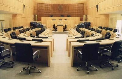 Σεισμός στην Κύπρο: Τα παραδοσιακά κόμματα γκρεμίζονται, άνοδος του ΕΛΑΜ και αντισυστημικών