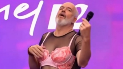 Ο Rama ξεδιπλώθηκε: Αισθησιακός χορός με τακούνια και γυναικεία ρούχα – Σάλος με τον Αλβανό πρωθυπουργό... drag queen