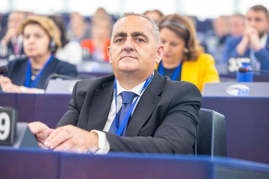 Μπελέρης κατακεραυνώνει Βελόπουλο: Είναι καιροσκόπος - Δυσφημεί τη χώρα για τα Τέμπη, γύρισε την πλάτη σε Κύπρο και Βόρειο Ήπειρο