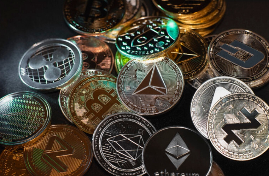 Τέλος στην ανωνυμία των cryptos στην Ελλάδα  -  Υποχρεωτική δήλωση συναλλαγών και βαριά πρόστιμα για παρόχους