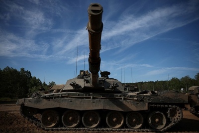 Η Βρετανία άρχισε να αναπτύσσει άρματα μάχης Challenger 2 στα σύνορα με τη Ρωσία - Ξεκινούν μεγάλες ασκήσεις στην Εσθονία