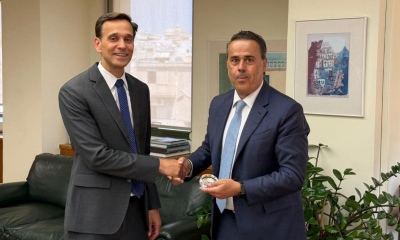 Ο Παπασταύρου συναντήθηκε με τον νέο επιτετραμμένο στην πρεσβεία – «Πιο ισχυρές από ποτέ οι σχέσεις Ελλάδας – ΗΠΑ»