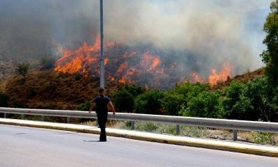 Πύρινο μέτωπο στη Χίο – Ενισχύονται οι πυροσβεστικές δυνάμεις, διαδοχικά 112