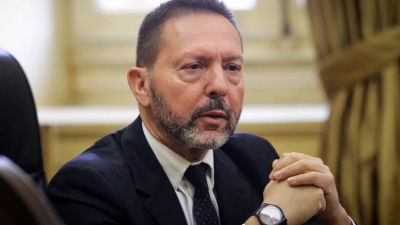 Στουρνάρας (συνέδριο ΕΑΕΕ): Ανάπτυξη 7% ως το 2026 και 200 χιλ. νέες θέσεις εργασίας