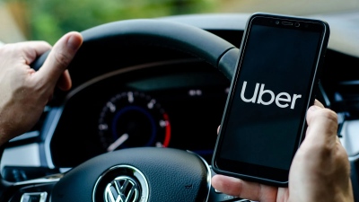 Επαναγορές μετοχών 20 δισ. δολ. ανακοίνωσε η Uber