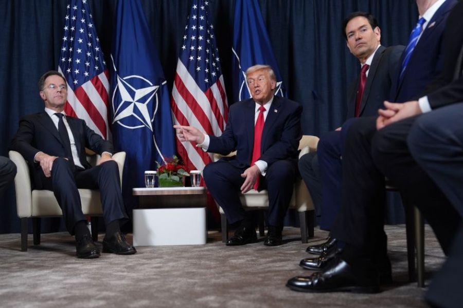 Guardian: Τι συμφώνησαν Trump - Rutte για τη Γροιλανδία