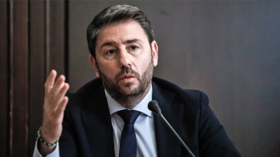 Έκθετη η κυβέρνηση - Απόπειρα παρακολούθησης με το Predator κατήγγειλε ο Ανδρουλάκης - Πυρά ΣΥΡΙΖΑ κατά Μαξίμου