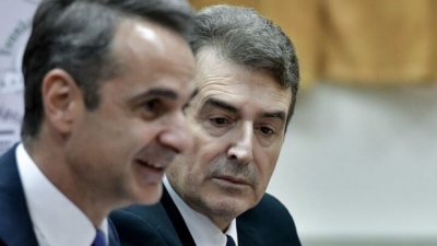 Πριν σκάσει η νέα δικογραφία στη Βουλή για τον ΟΠΕΚΕΠΕ, στρώνει... χαλί στον Μητσοτάκη ο Χρυσοχοΐδης