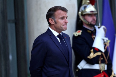 Κραυγή Γαλλίας κατά Macron: «Φύγε τώρα... έφερες το χάος» - Ανοίγει ο δρόμος για Le Pen