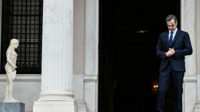 Σοκ στο Μαξίμου από τις δημοσκοπήσεις για εξωτερική πολιτική – Τρεις εθνικές αποτυχίες με υπογραφή Μητσοτάκη, Γεραπετρίτη