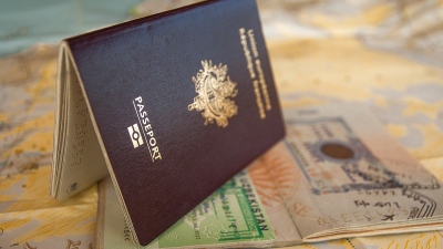 Αντιρωσική υστερία - Η Ισπανία απαιτεί visa από τους Ρώσους ακόμη και για πτήσεις transit