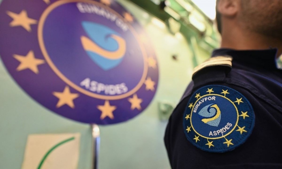 Επιχείρηση «Ασπίδες»: Η Ελλάδα ανέλαβε τη διοίκηση της επιχείρησης με τον αντιναύαρχο Γρυπάρη