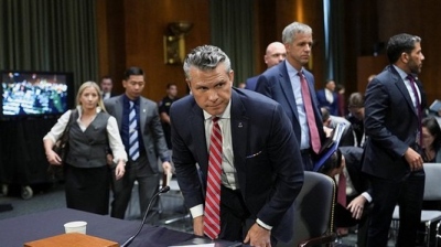 Σφοδρή επίθεση Αμερικανού γερουσιαστή σε Hegseth: Είστε αποτυχημένος, δεν έχετε στρατηγική για το Ιράν