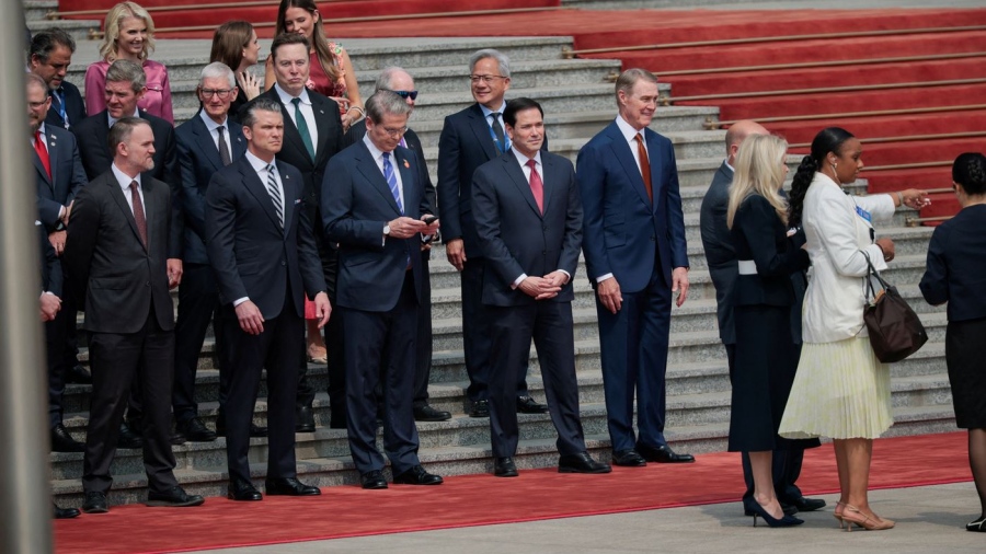 «Ανοιχτές πόρτες» από τον Xi Jinping στους Αμερικανούς CEO - Το παρασκήνιο της συνάντησης με Tesla, Nvidia και Apple